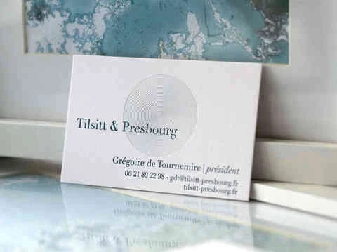 carte de visite en impression typographique et marquage à chaud holographique